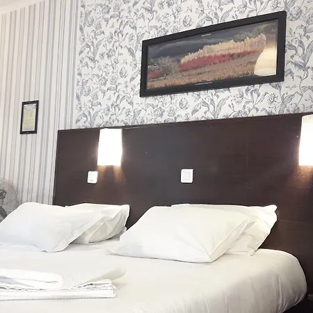 ホテル ラ ヴィエイユ フランス パリ